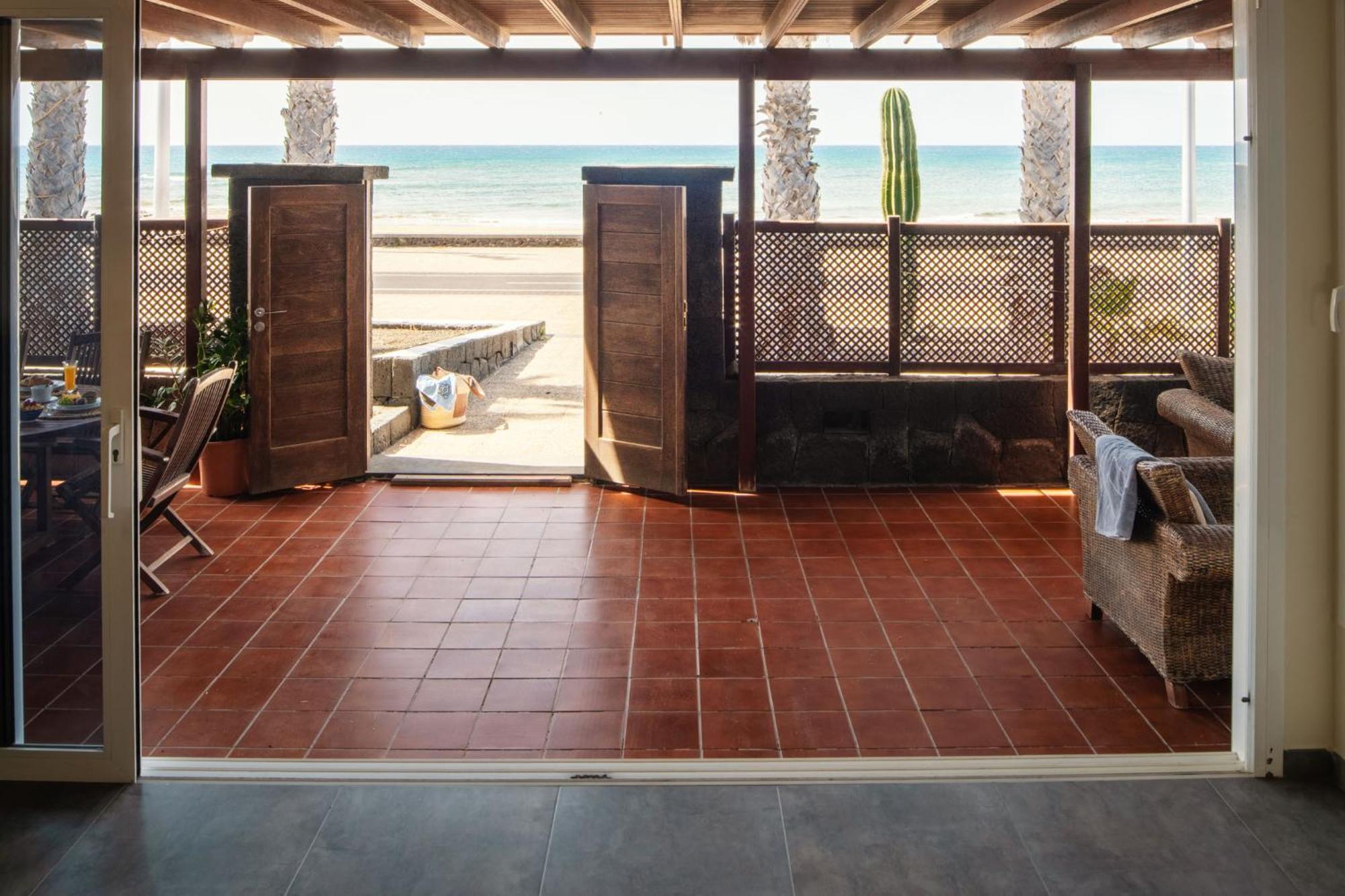 La Casa De La Playa Villa Puerto del Carmen  Exterior photo